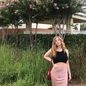 Meet your Posher, Mia